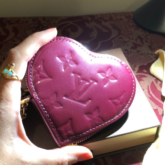 Louis Vuitton Handbags - NWOT Louis Vuitton Amarante Vernis